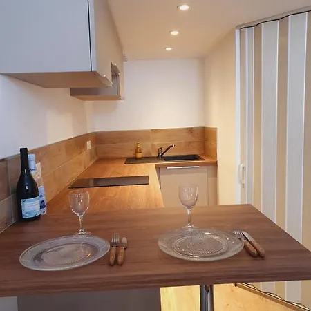 Apartament Entierement Renove Vieille